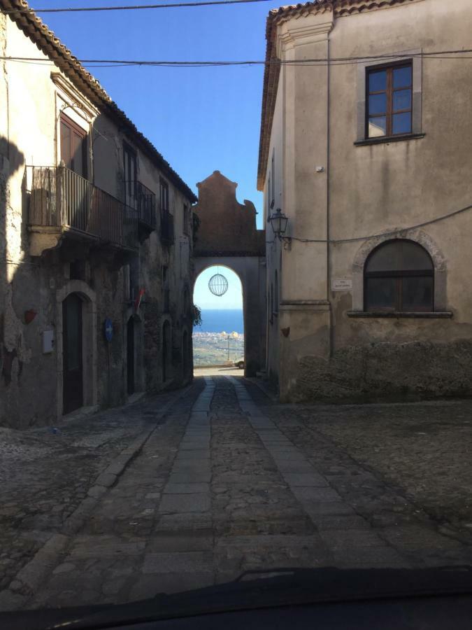 La Casa Del Miele Di Borgo Carbone Βίλα Λόκρι Εξωτερικό φωτογραφία