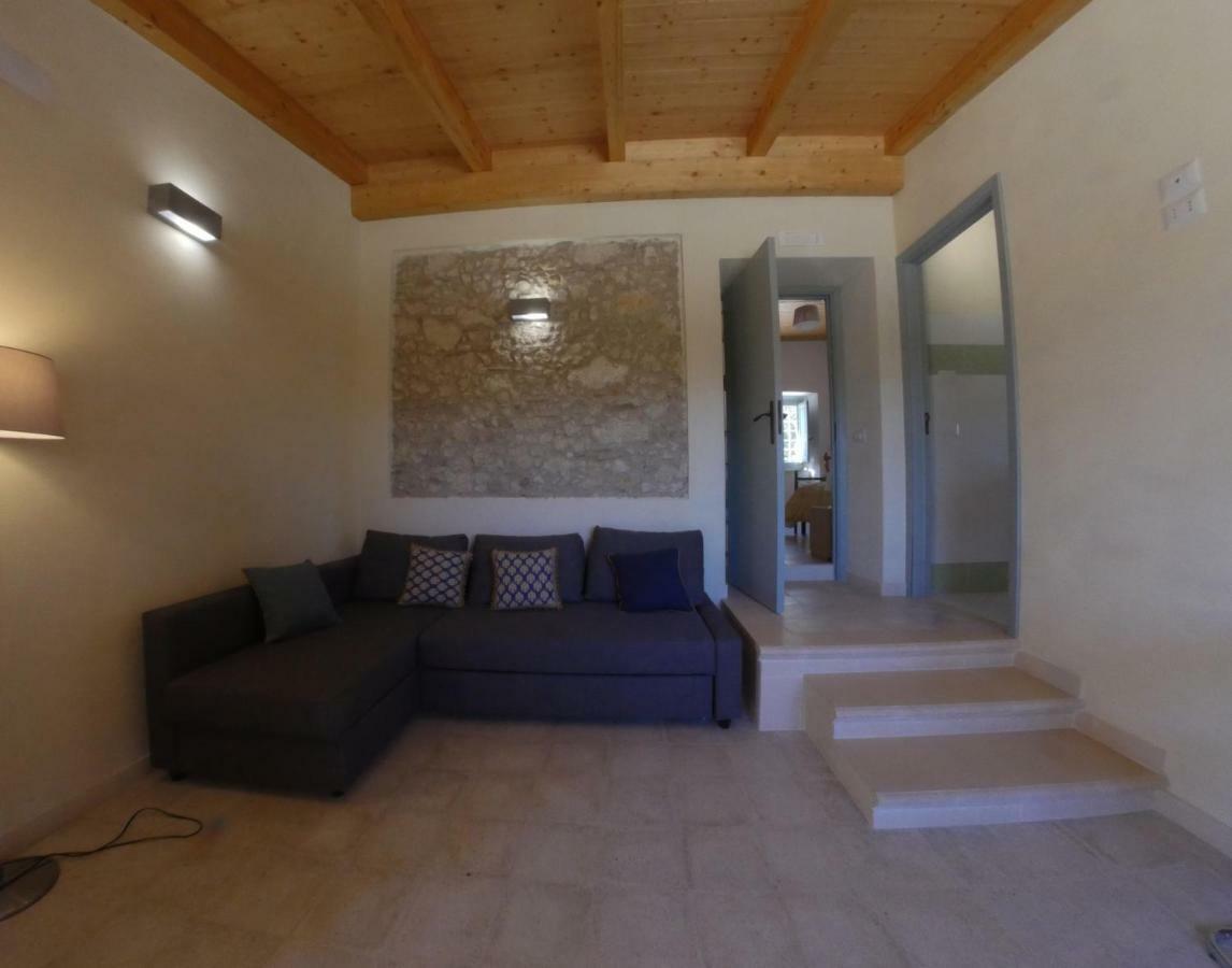 La Casa Del Miele Di Borgo Carbone Βίλα Λόκρι Εξωτερικό φωτογραφία